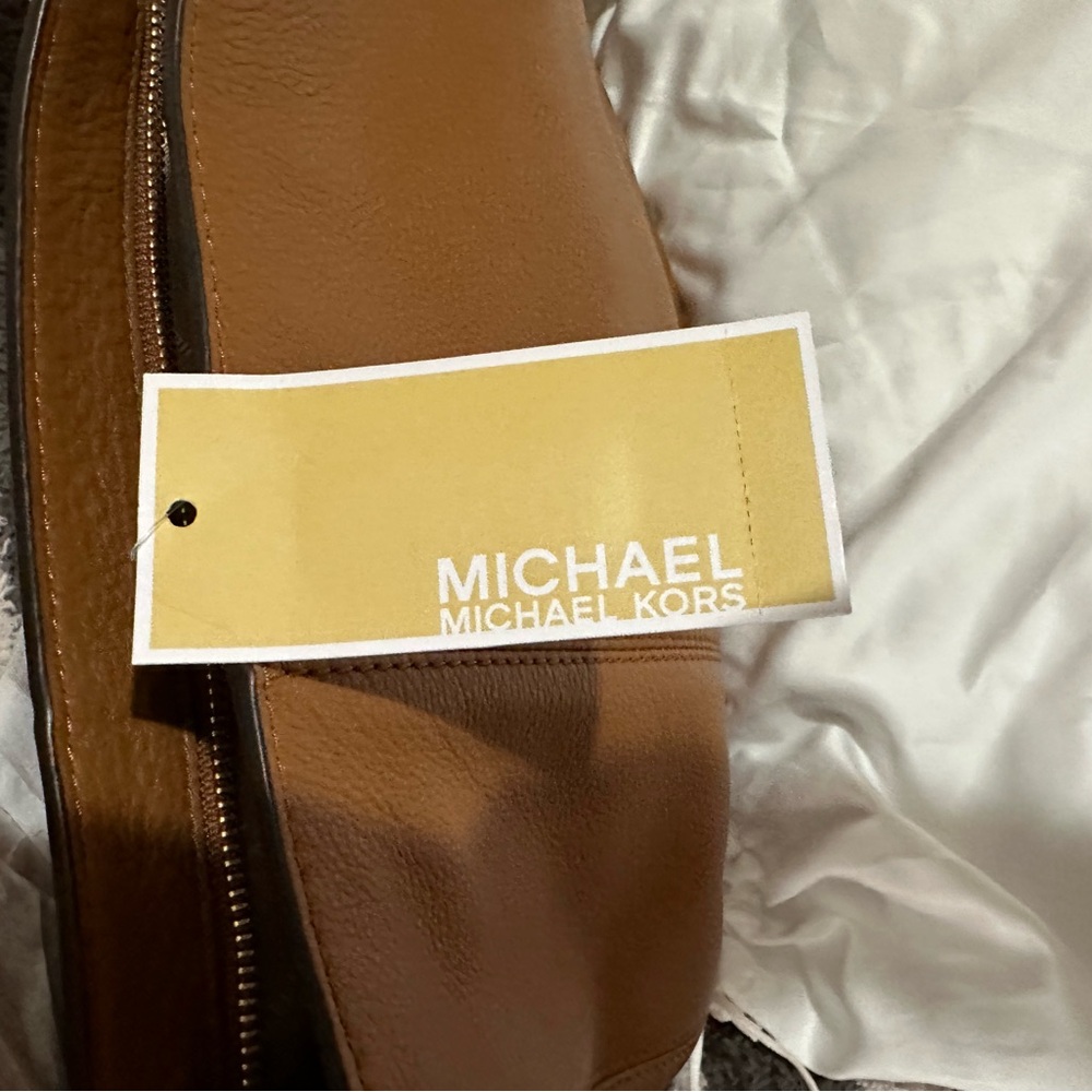 NWT Michael Kors Brooke Large Hobo - Picture 7 of 7
